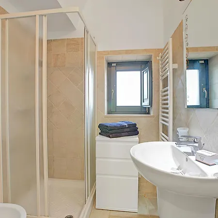 Apartment Tenuta Nicla With Pool - Happy